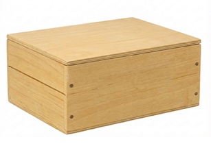 In Original-Holzkiste erhältlich