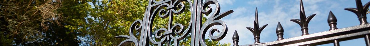 Metallzaun vor dem Gelände von Château Léoville Barton