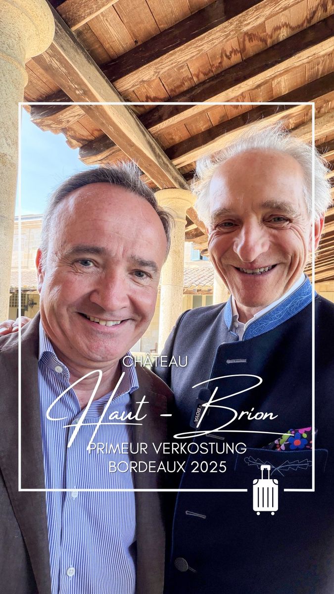 Haut-Brion! 🍷

Auf Château Haut-Brion und La Mission Haut-Brion entstand 2025 ein Jahrgang, der bereits jetzt für Begeisterung sorgt. Jean-Philippe Delmas selbst ordnet ihn in die Reihe der großen Jahrgänge wie 2022, 2016 und 2010 ein. Für Quintus sei es sogar der beste Jahrgang aller Zeiten.

Wir waren vor Ort auf La Mission Haut-Brion und konnten sowohl die Rot- als auch die Weißweine verkosten. Was sofort auffiel: Diese beeindruckende Balance. Kraft und Fülle treffen auf Präzision, Frische und bemerkenswerte Länge.
Besonders Haut-Brion Rouge begeisterte mit seiner verführerischen Süße in der Frucht, enormer Komplexität und einer Struktur, die den Wein nahezu mühelos trägt. Die Weißweine? Salzigkeit, Spannung, feine Weißwein-Tannine. Schlicht ein perfektes Line-up.

#ungerweine #HautBrion #LaMissionHautBrion #Bordeaux2025 #EnPrimeur