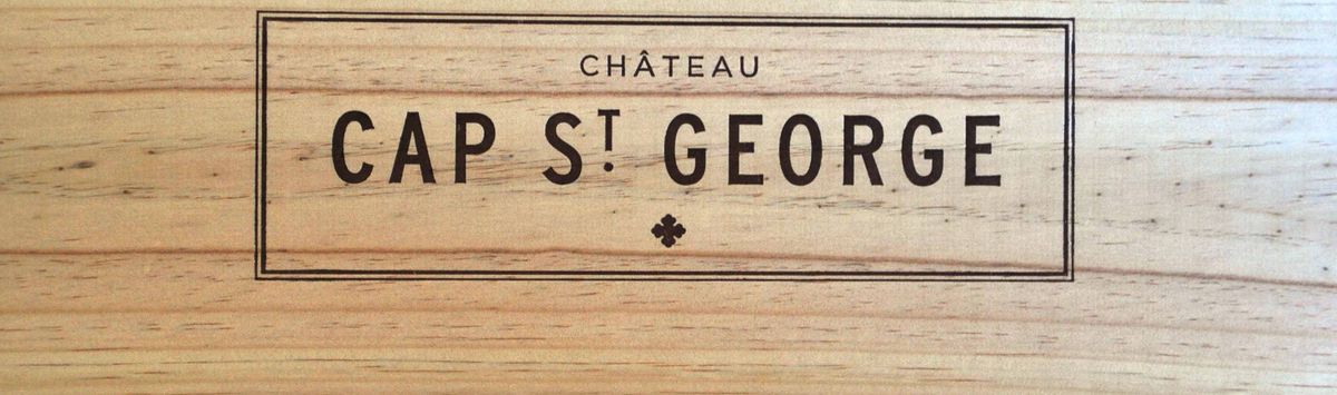 Brand des Château Cap Saint George auf einer Holkiste