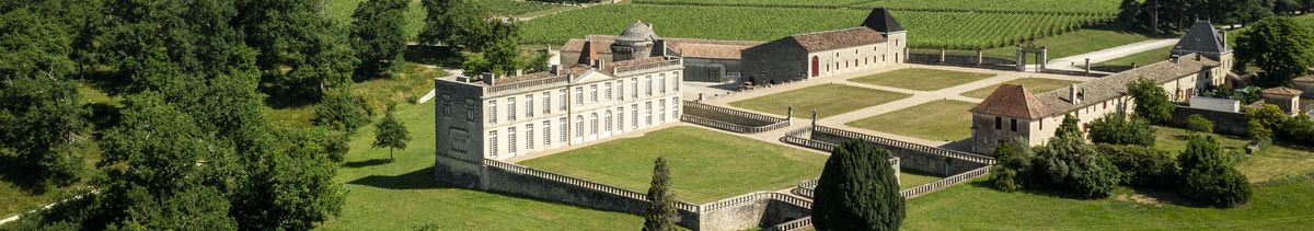 Das Anwesen von Château Laroque aus der Vogelperspektive