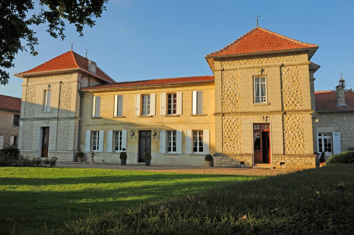 Chateau Pipeau