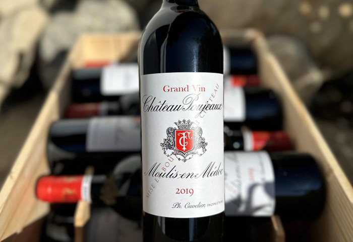 OHK - Flatrate THE WINEADVOCATE: „A fleshy, dramatic rendition of this Moulis benchmark, the 2019 Poujeaux..."