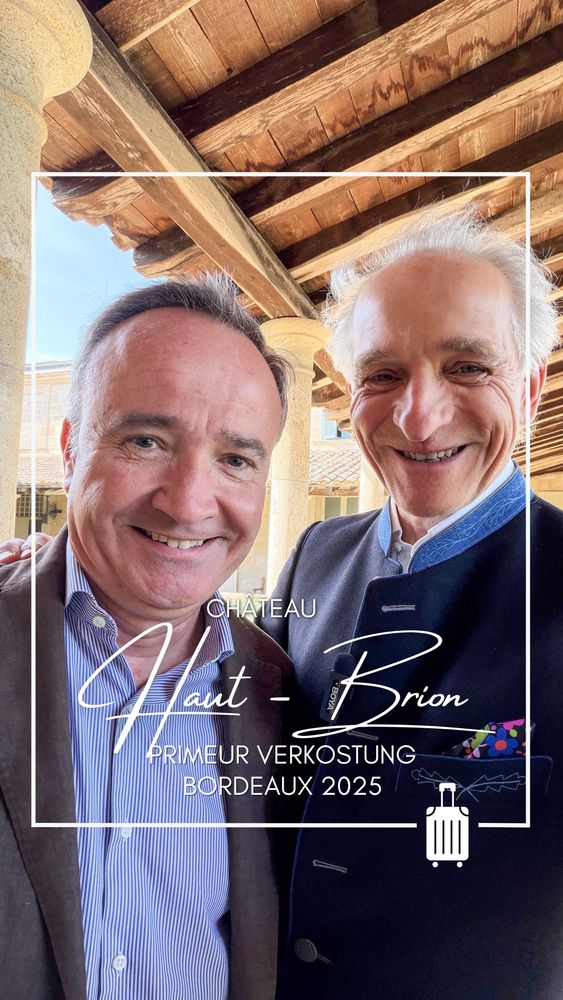Haut-Brion! 🍷
Auf Château Haut-Brion und La Mission Haut-Brion entstand 2025 ein Jahrgang, der bereits jetzt für Begeisterung sorgt. Jean-Philippe Delmas selbst ordnet ihn in die Reihe der großen Jahrgänge wie 2022, 2016 und 2010 ein. Für Quintus sei es sogar der beste Jahrgang aller Zeiten.
Wir waren vor Ort auf La Mission Haut-Brion und konnten sowohl die Rot- als auch die Weißweine verkosten. Was sofort auffiel: Diese beeindruckende Balance. Kraft und Fülle treffen auf Präzision, Frische und bemerkenswerte Länge.
Besonders Haut-Brion Rouge begeisterte mit seiner verführerischen Süße in der Frucht, enormer Komplexität und einer Struktur, die den Wein nahezu mühelos trägt. Die Weißweine? Salzigkeit, Spannung, feine Weißwein-Tannine. Schlicht ein perfektes Line-up.
#ungerweine #HautBrion #LaMissionHautBrion #Bordeaux2025 #EnPrimeur